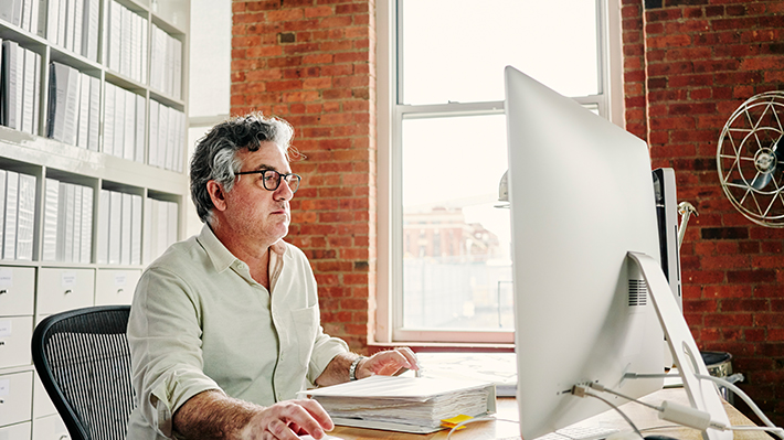 Which Advertising Objectives Lead to Which Outcomes on LinkedIn?