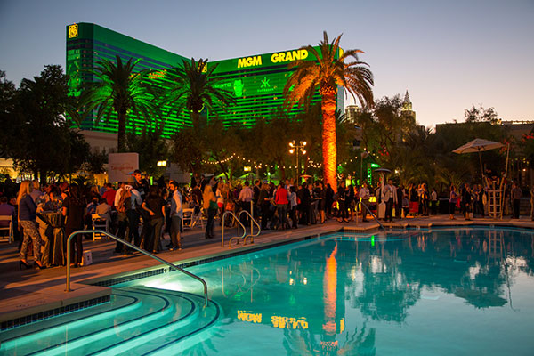 mgm grand pool open in november