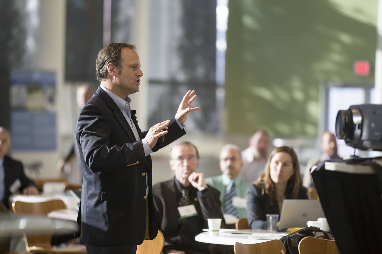 If you are giving a presentation at work, you should ask yourself these six questions.
