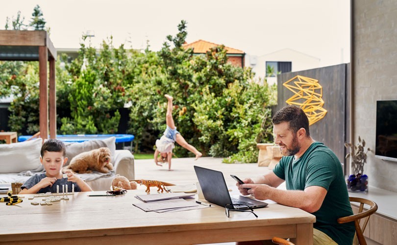 See how to manage work-life balance, according to time management expert Dave Crenshaw.